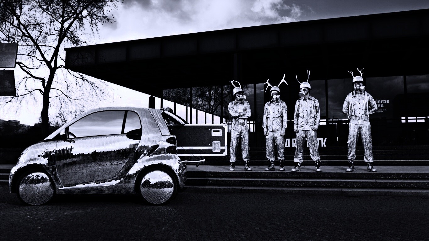 Smart Disco-Ball и 4 оленя обои