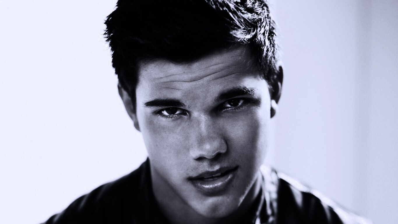 Тайлор Лотнер обои