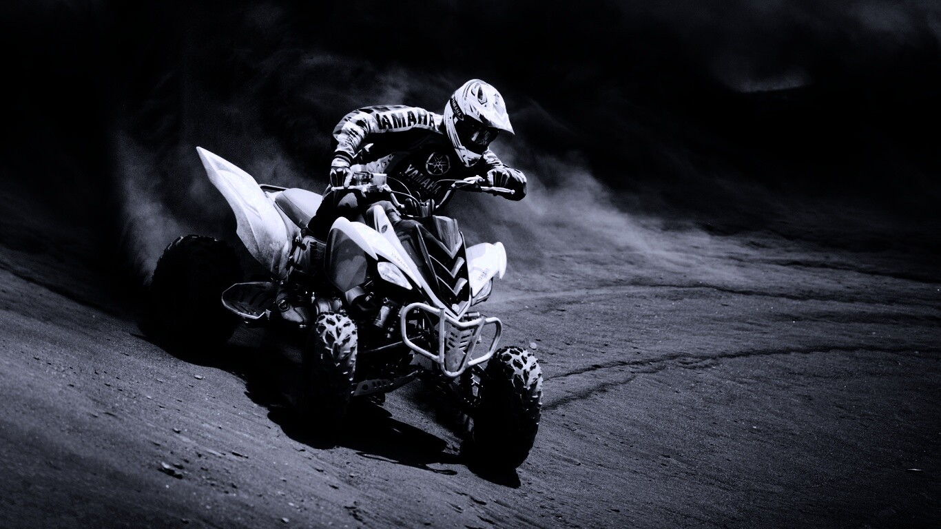 Спортсмен на квадроцикле обои