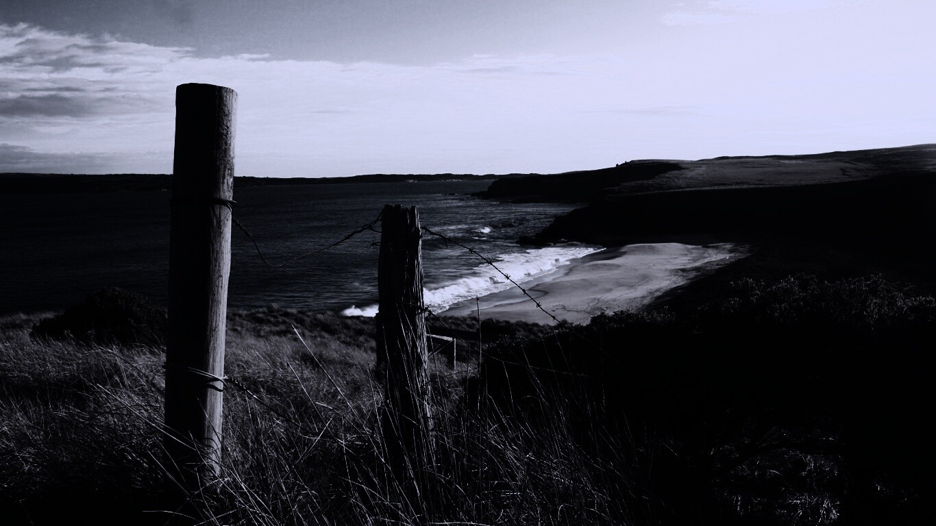 Пляж на озере обои