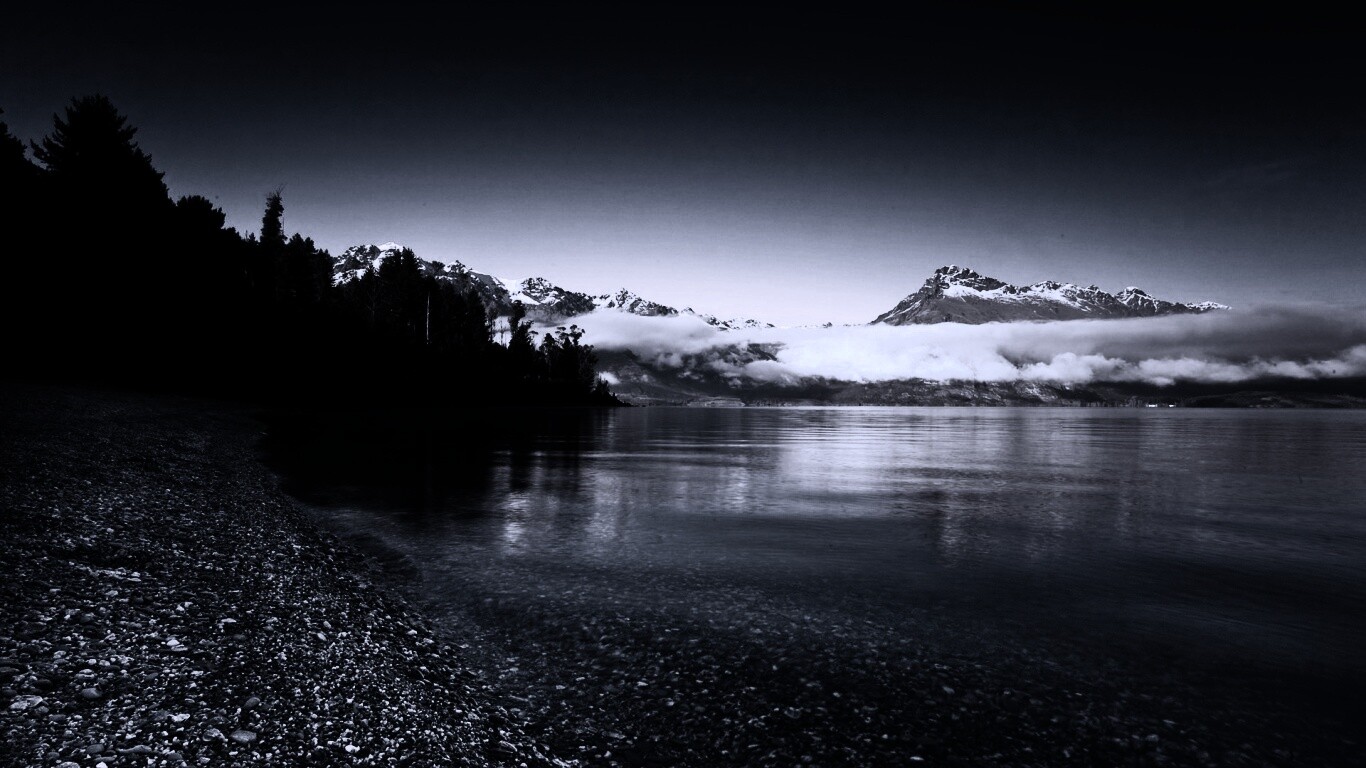 Озеро в предгорье обои