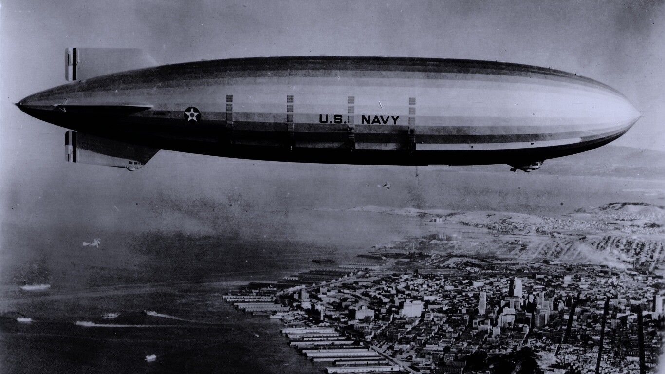 Дерижабль обои