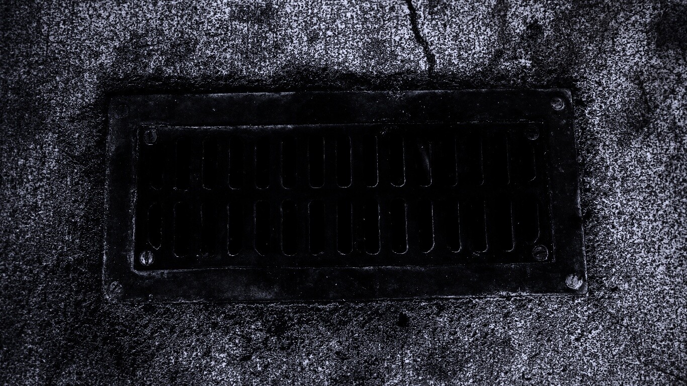 Канализационная решетка обои