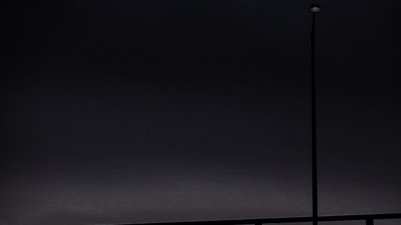 Одинокий фонарь обои