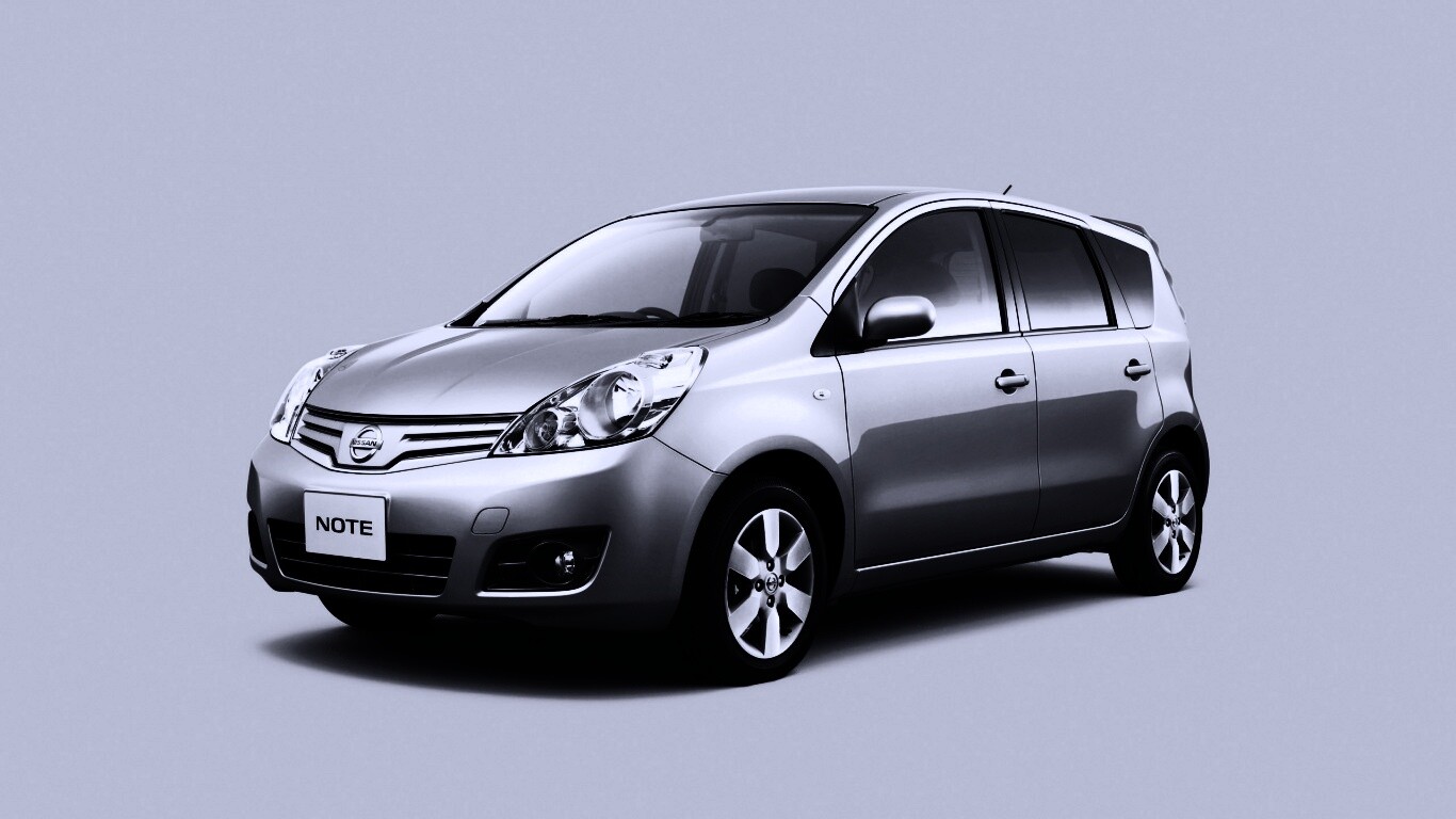 Nissan Note обои