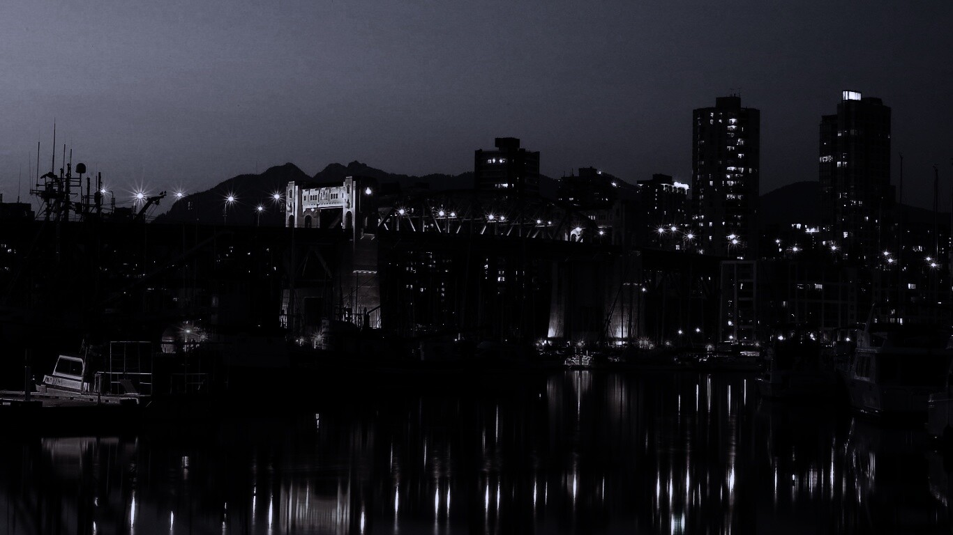 Мост и катера на закате обои