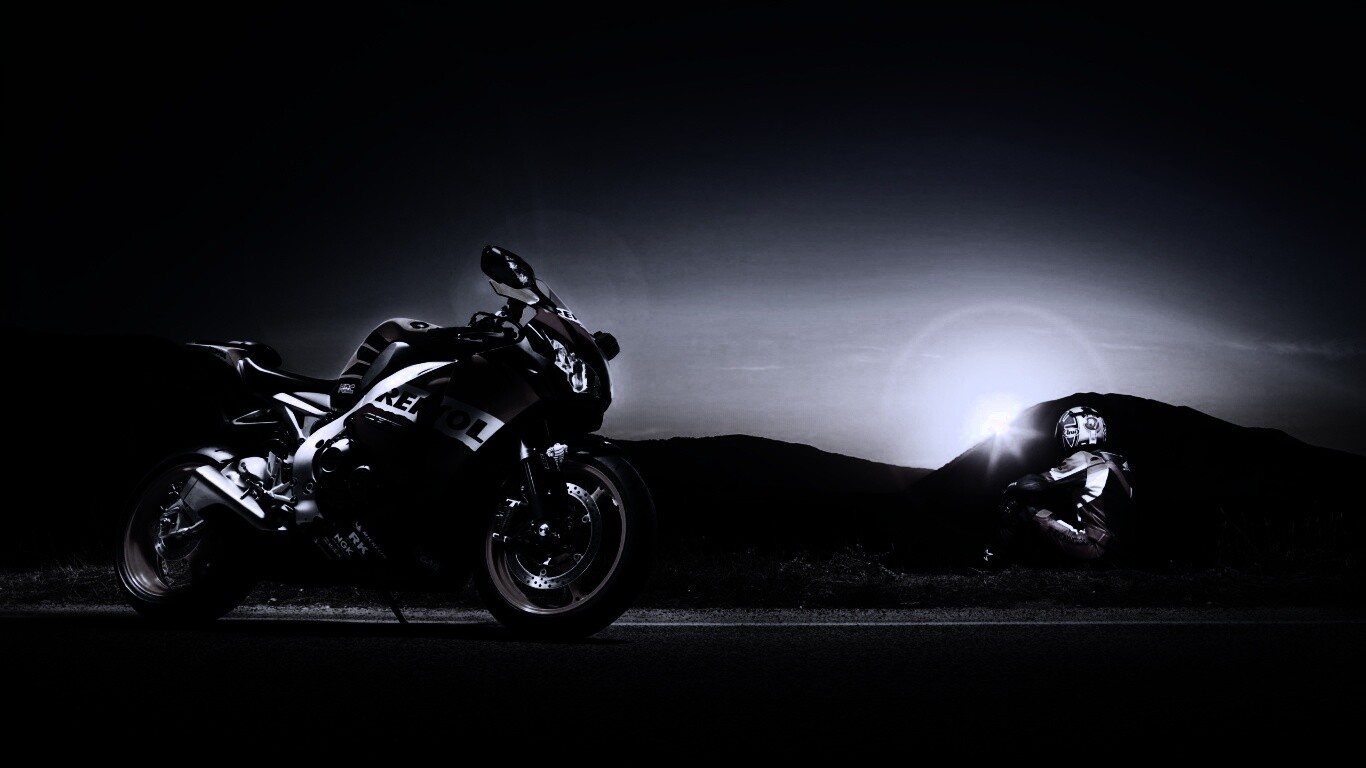 Мотоциклист и мотоцикл обои