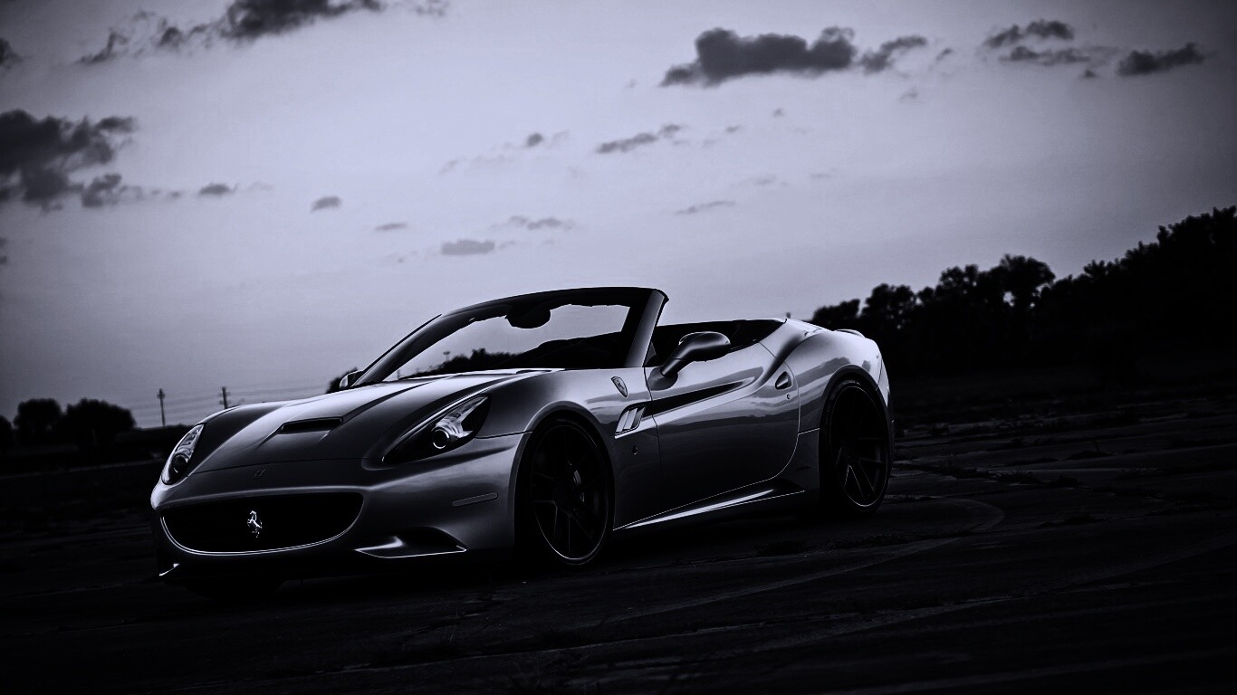 Ferrari на взлетном поле обои