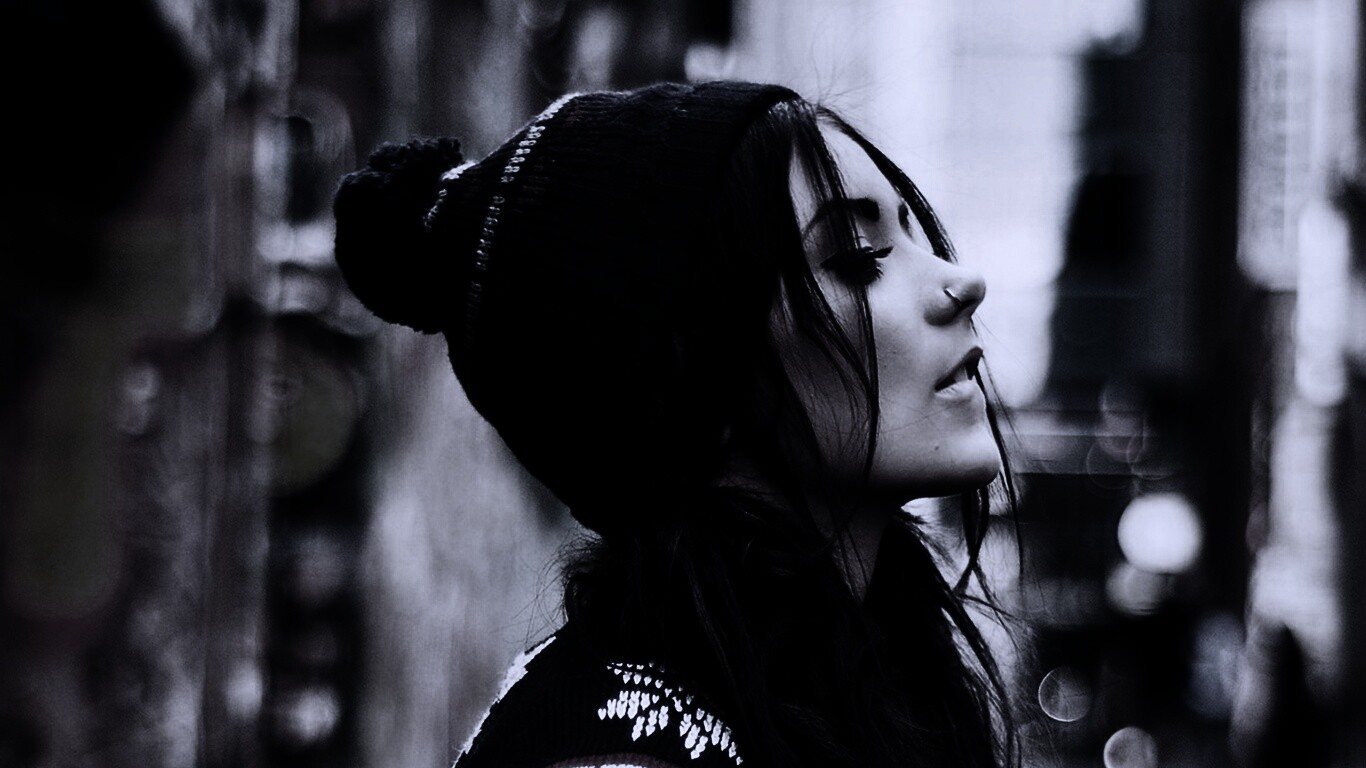 Девушка в шапке обои