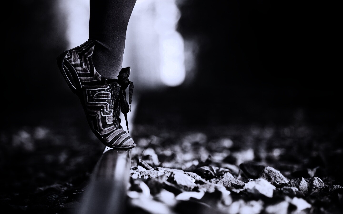 Разноцветные кроссовки обои