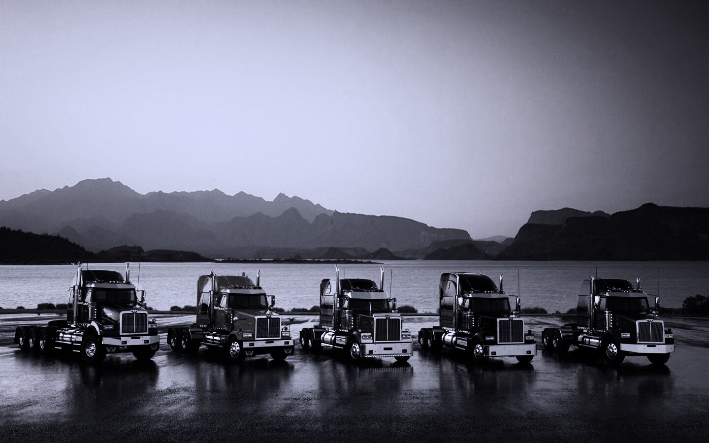 Тягачи на фоне озера обои