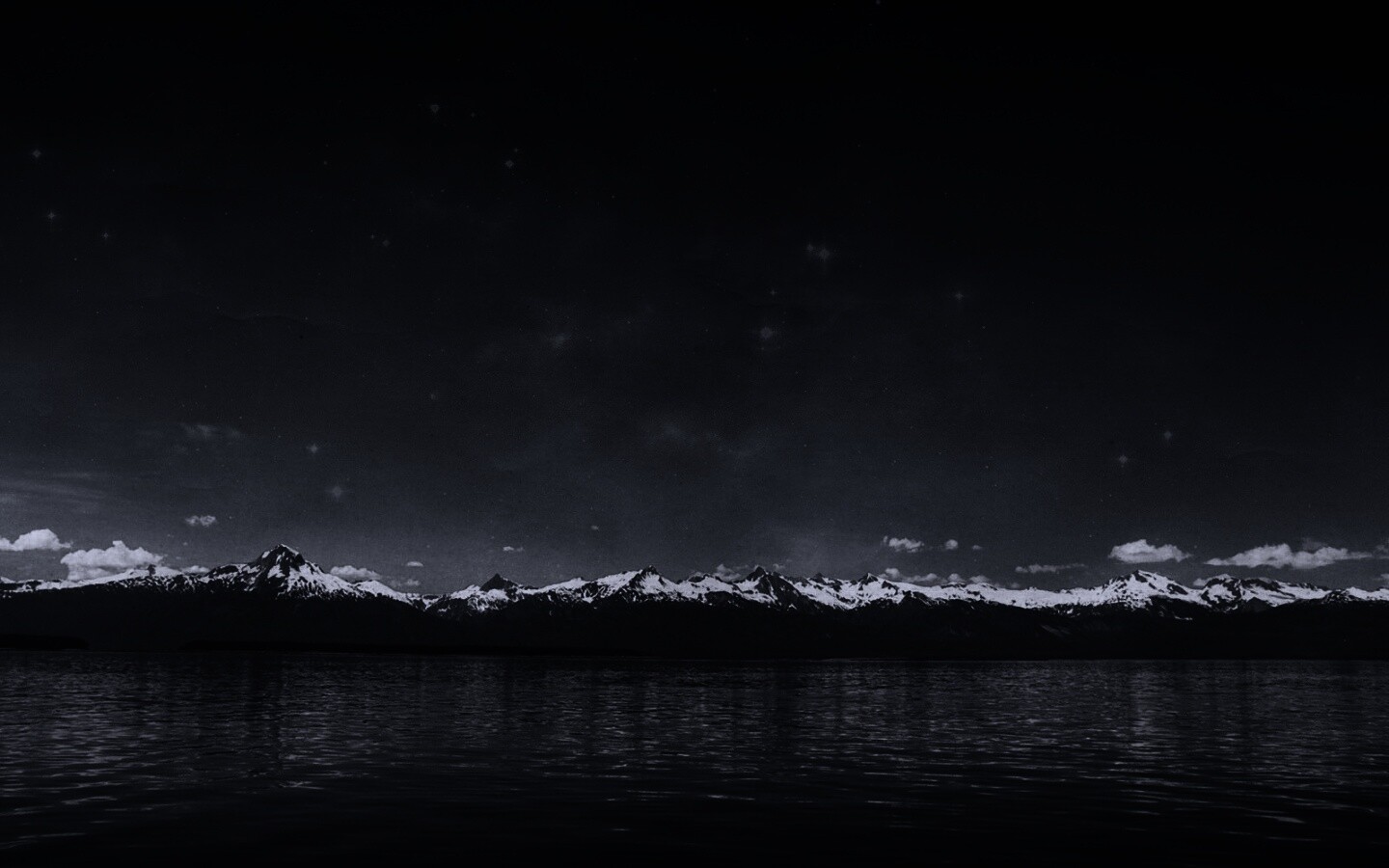 Горы за морем обои