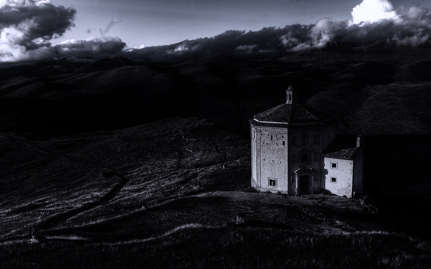 Церковь в Италии обои