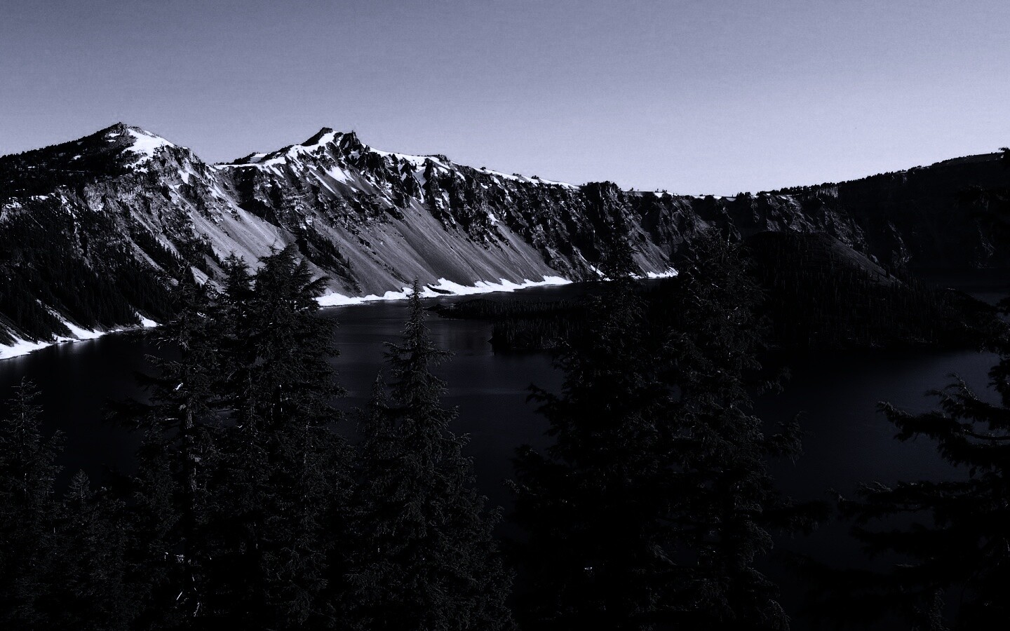 Озеро в кратере обои