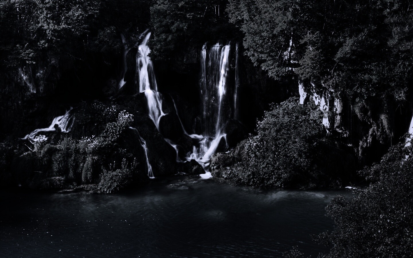 Водопад в дикой природе обои