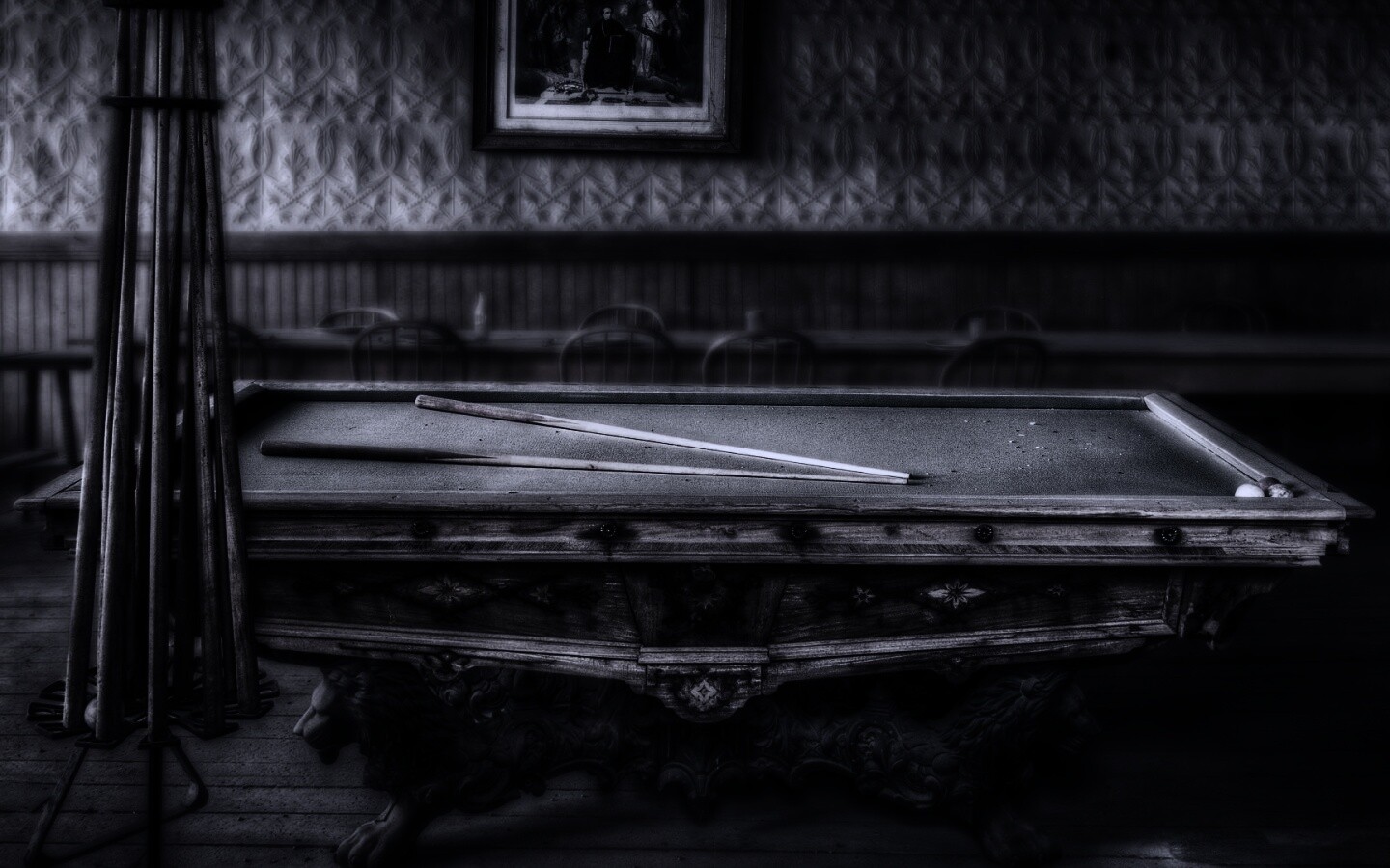 Старинный бильярдный стол обои