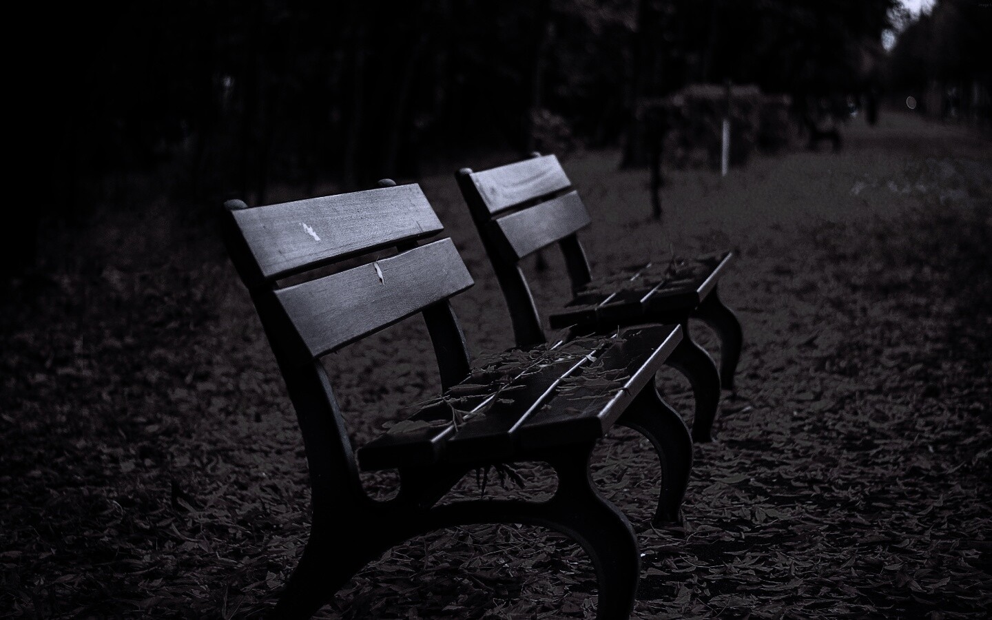 Лавочки в осеннем парке обои