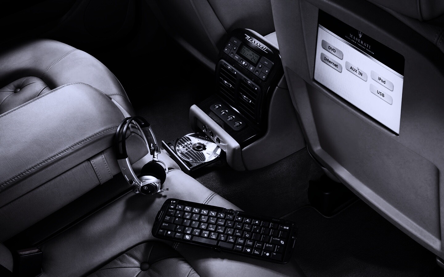 Салон Quattroporte обои