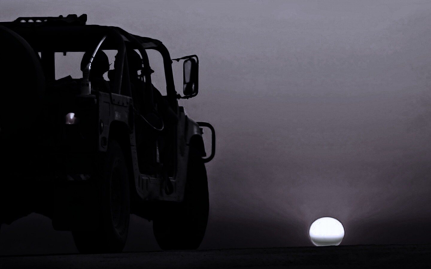 Военный Hammer обои