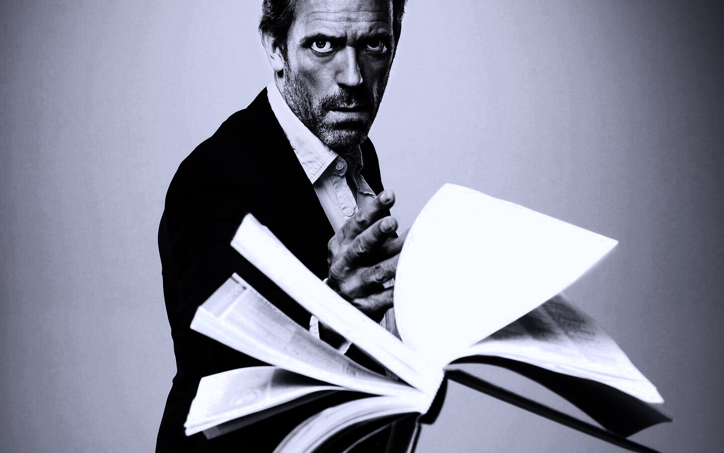 Хью Лори обои