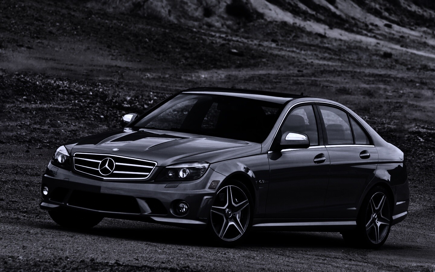 Мерседес в карьере обои