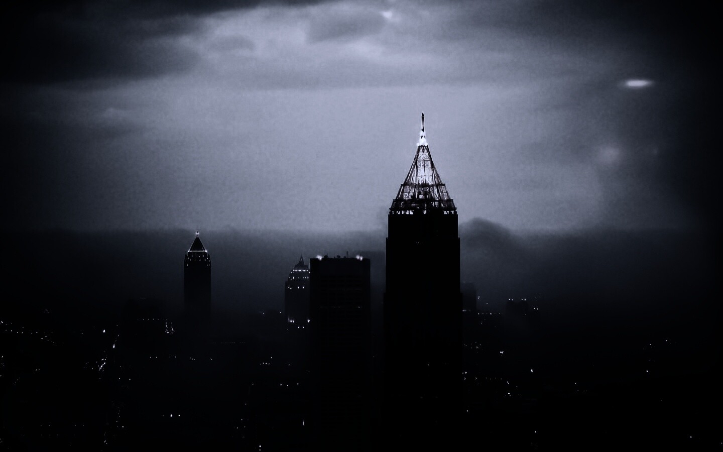 Небоскребы в тумане обои