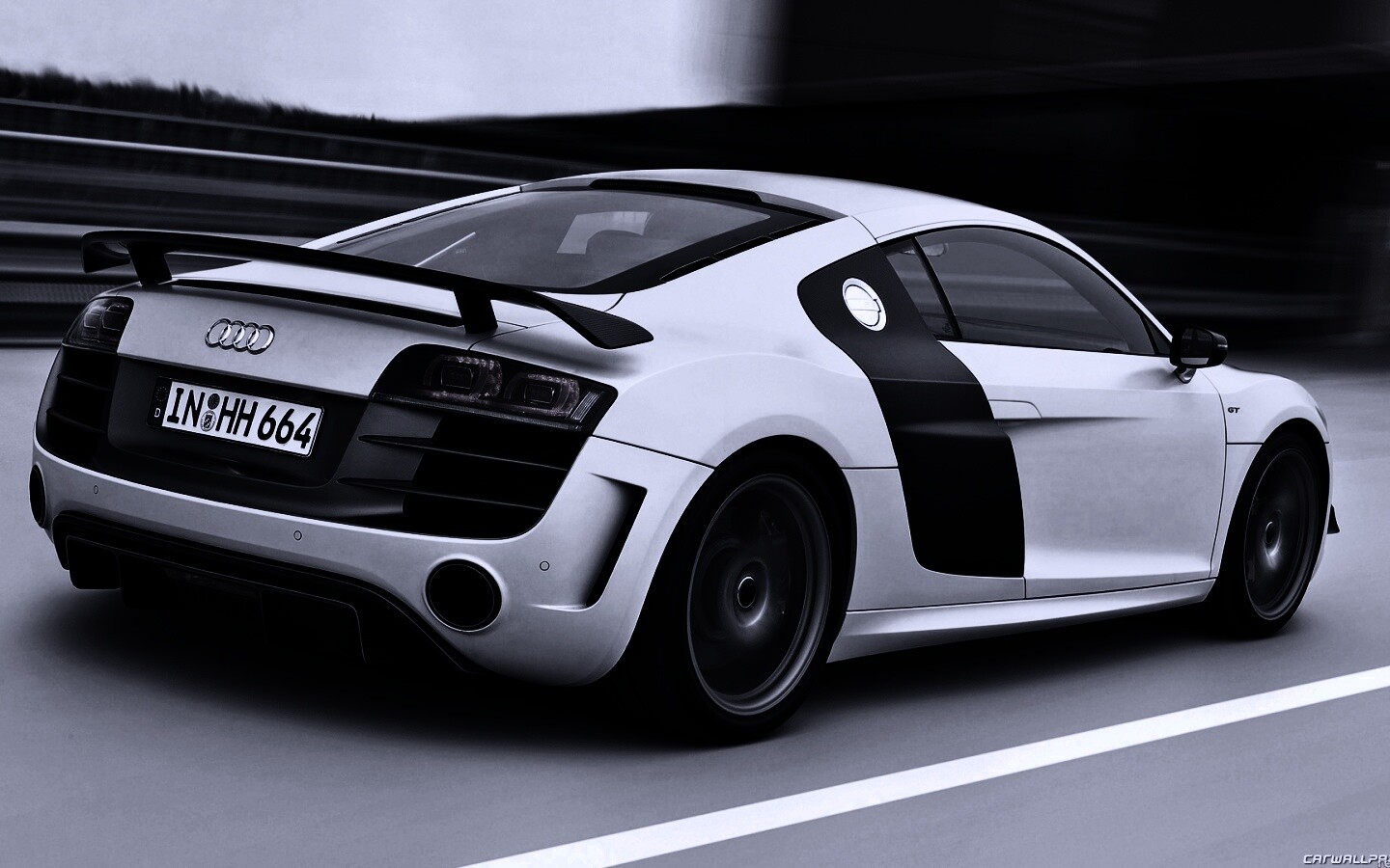 Audi R8 на скоростной трассе обои