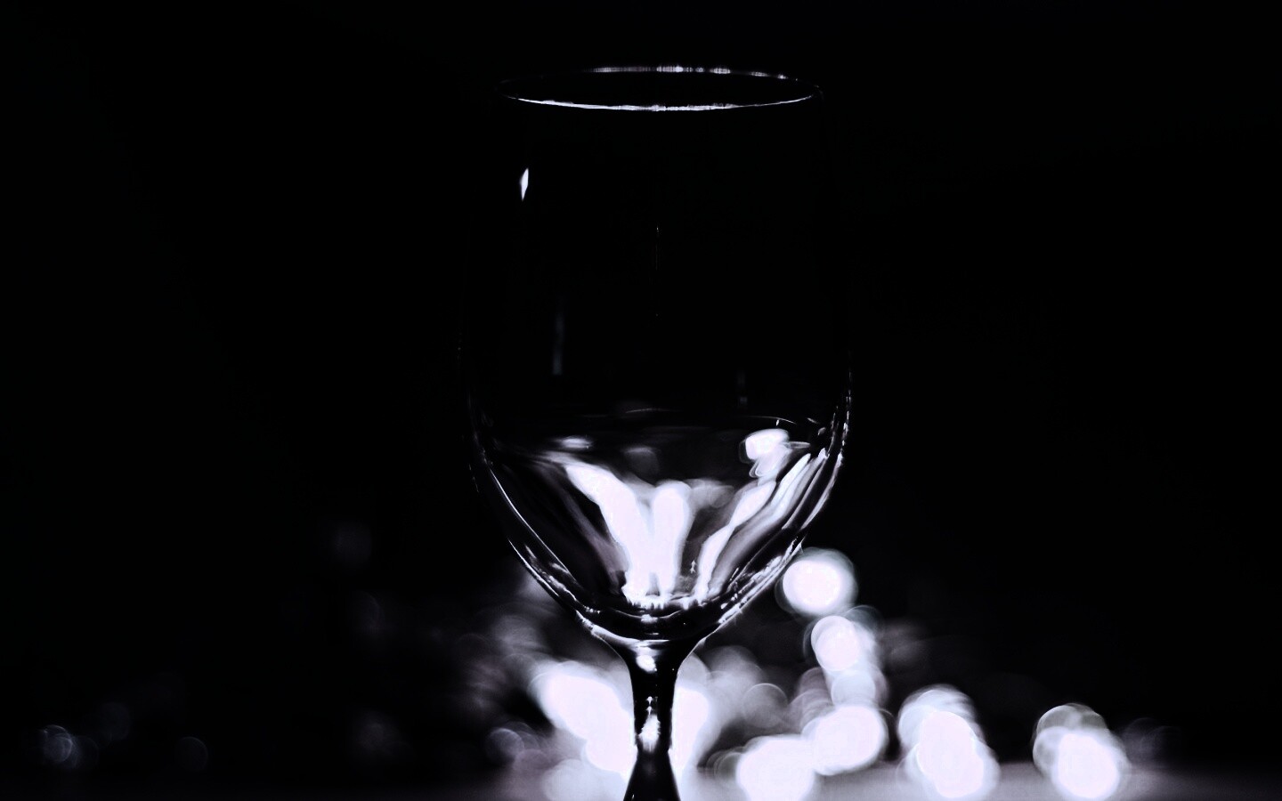 Бокал с водой обои