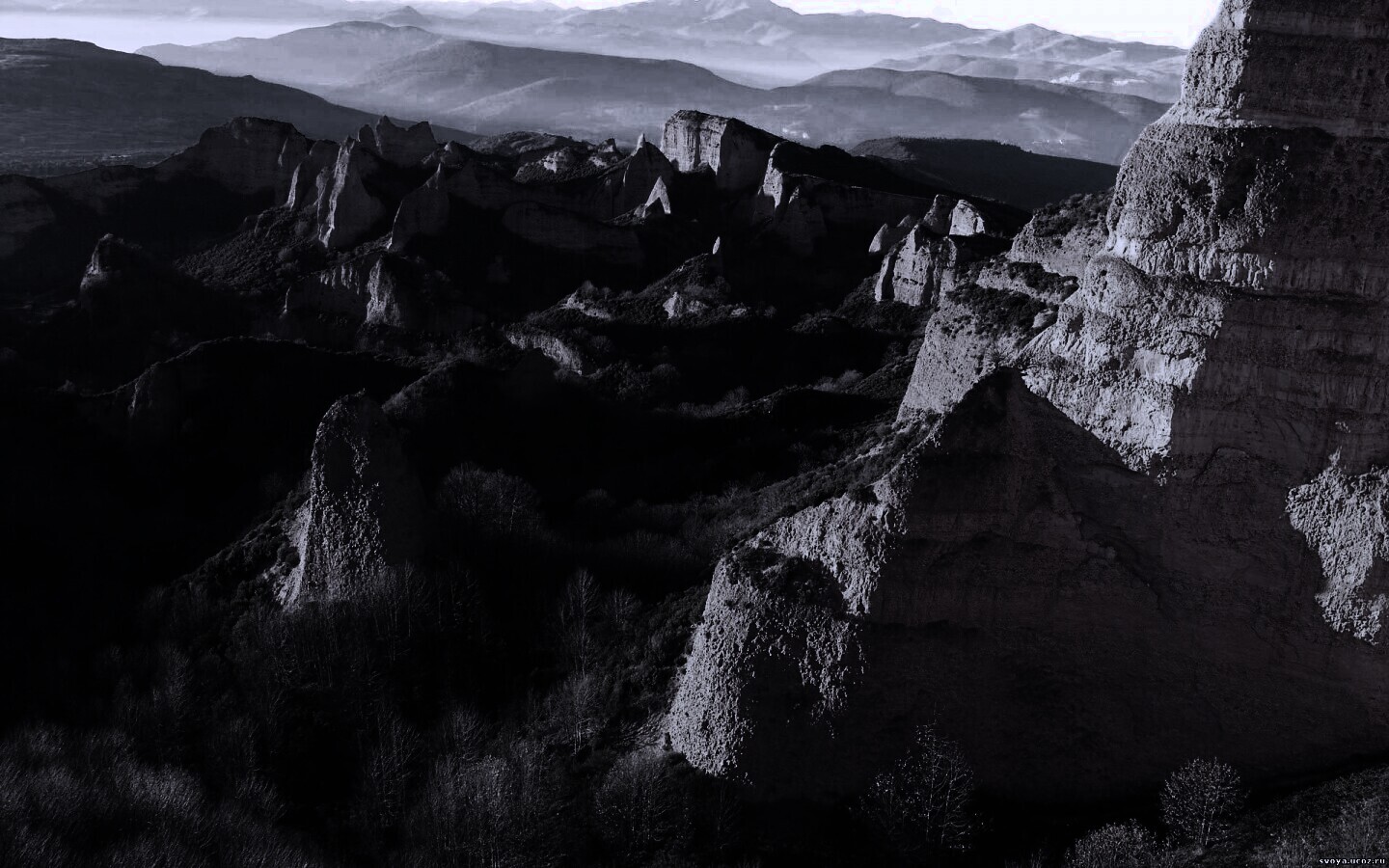 Скалы на рассвете обои