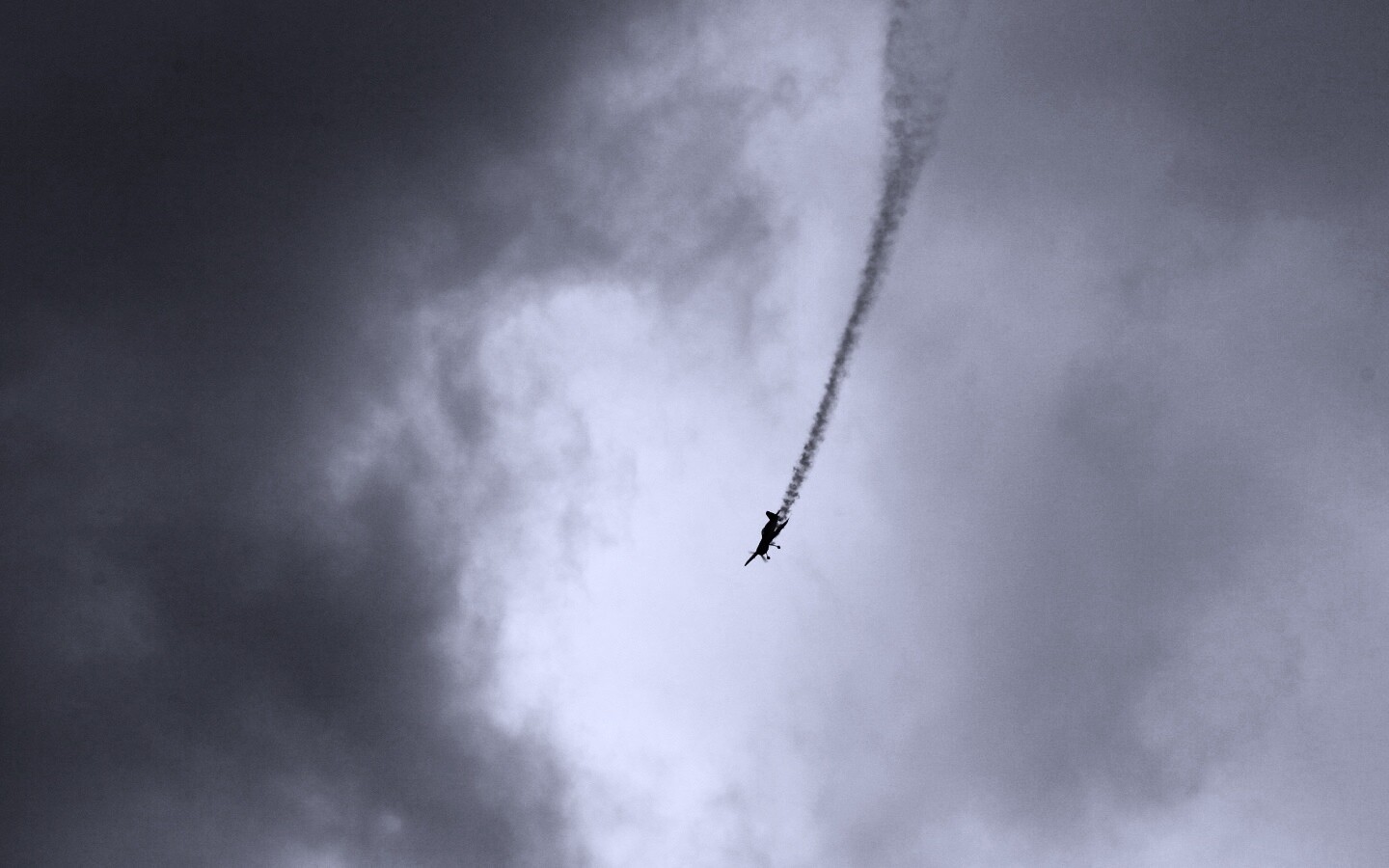 Падающий самолёт обои