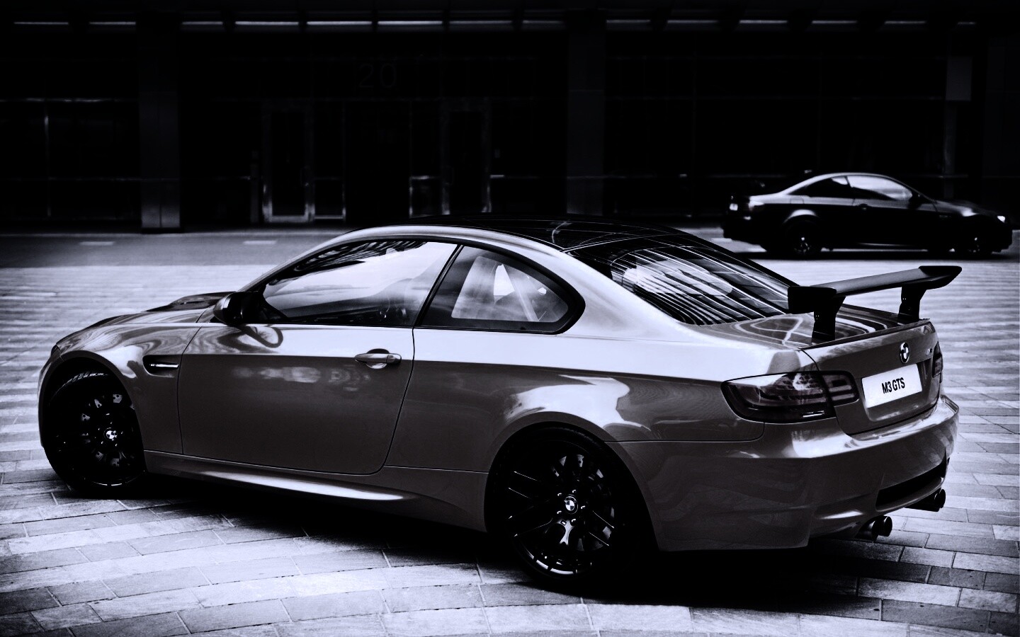 Оранжевый BMW M3 обои