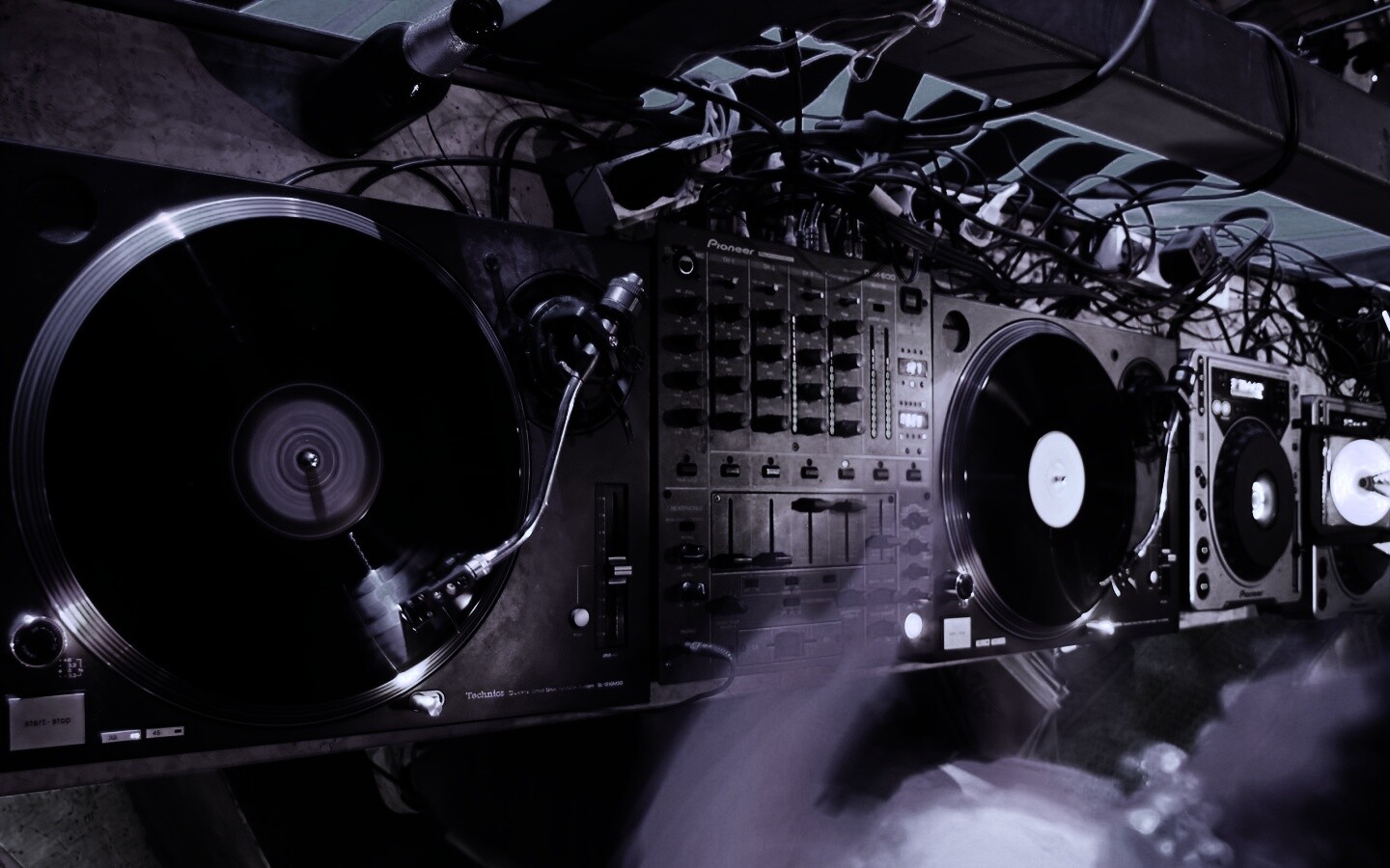 Диджейский пульт обои