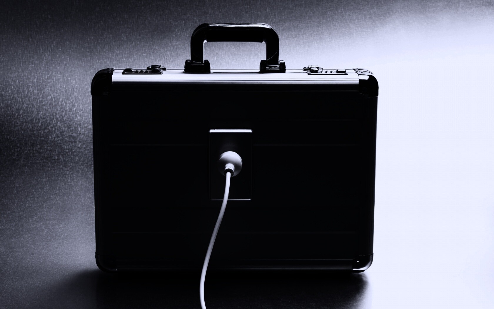 Розетка на кейсе обои