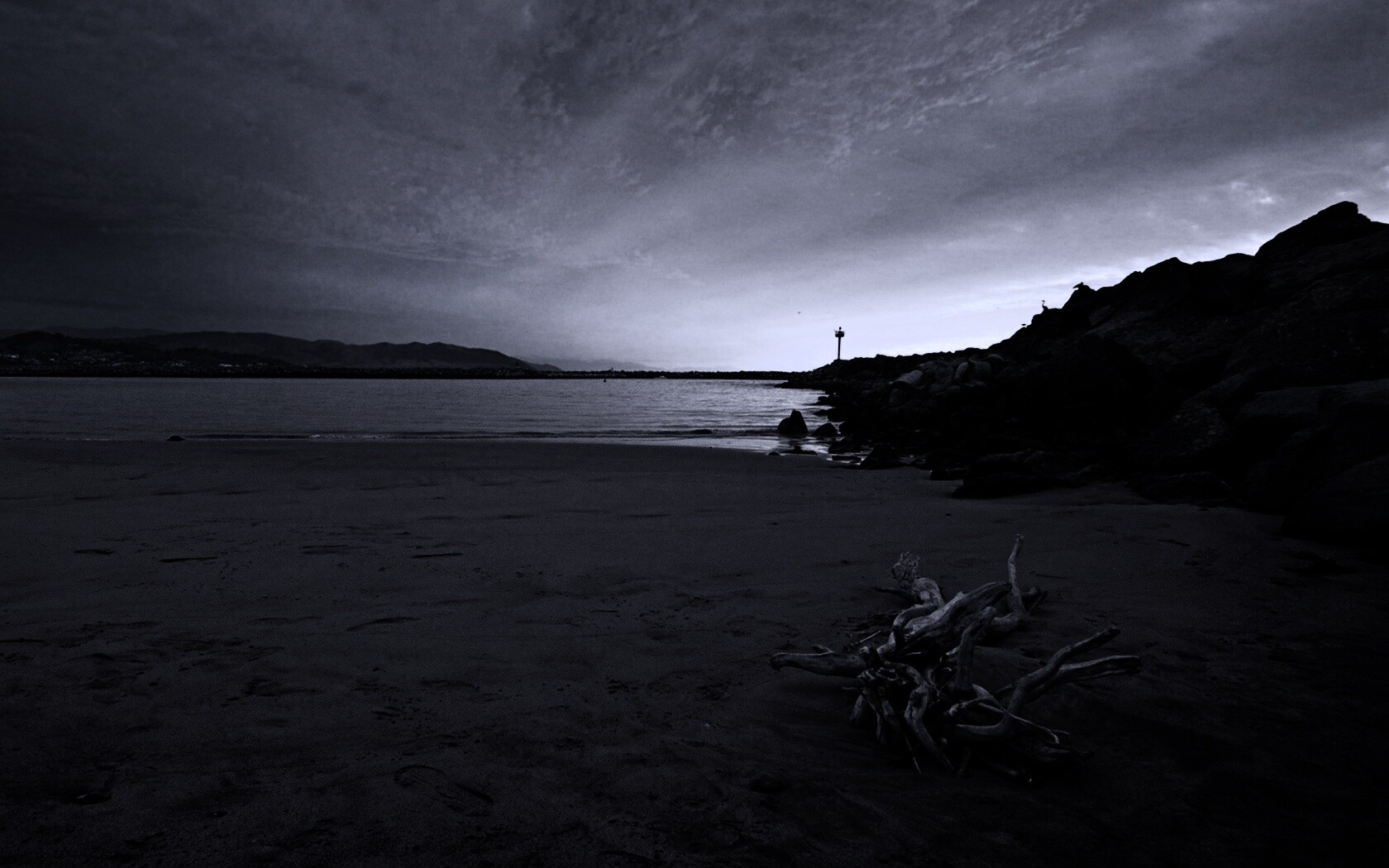 Коряга не берегу обои