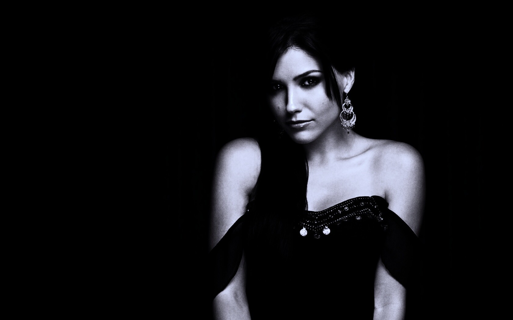 София Буш в черном платье обои