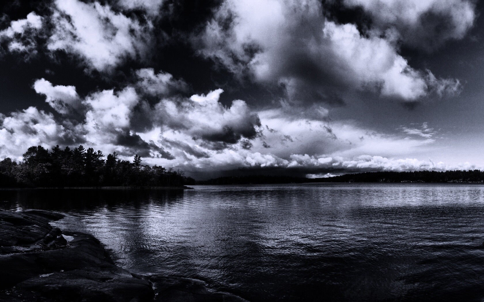 Штиль над озером обои