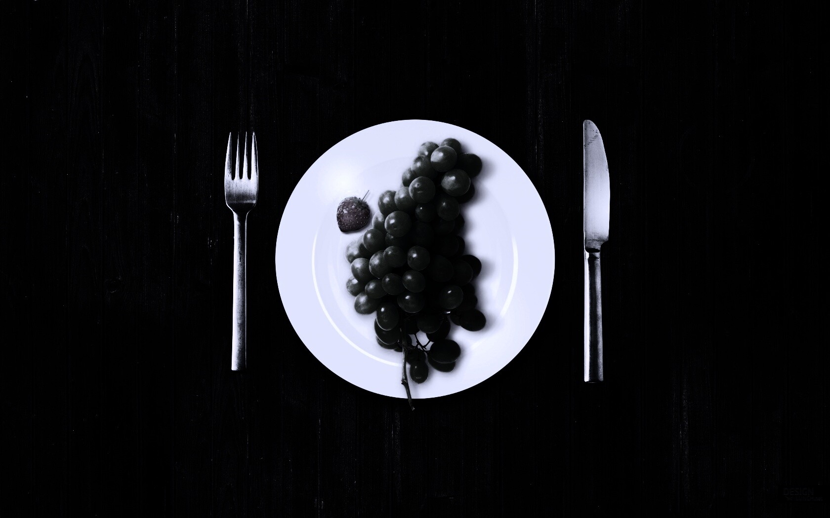 Виноград с клубникой обои