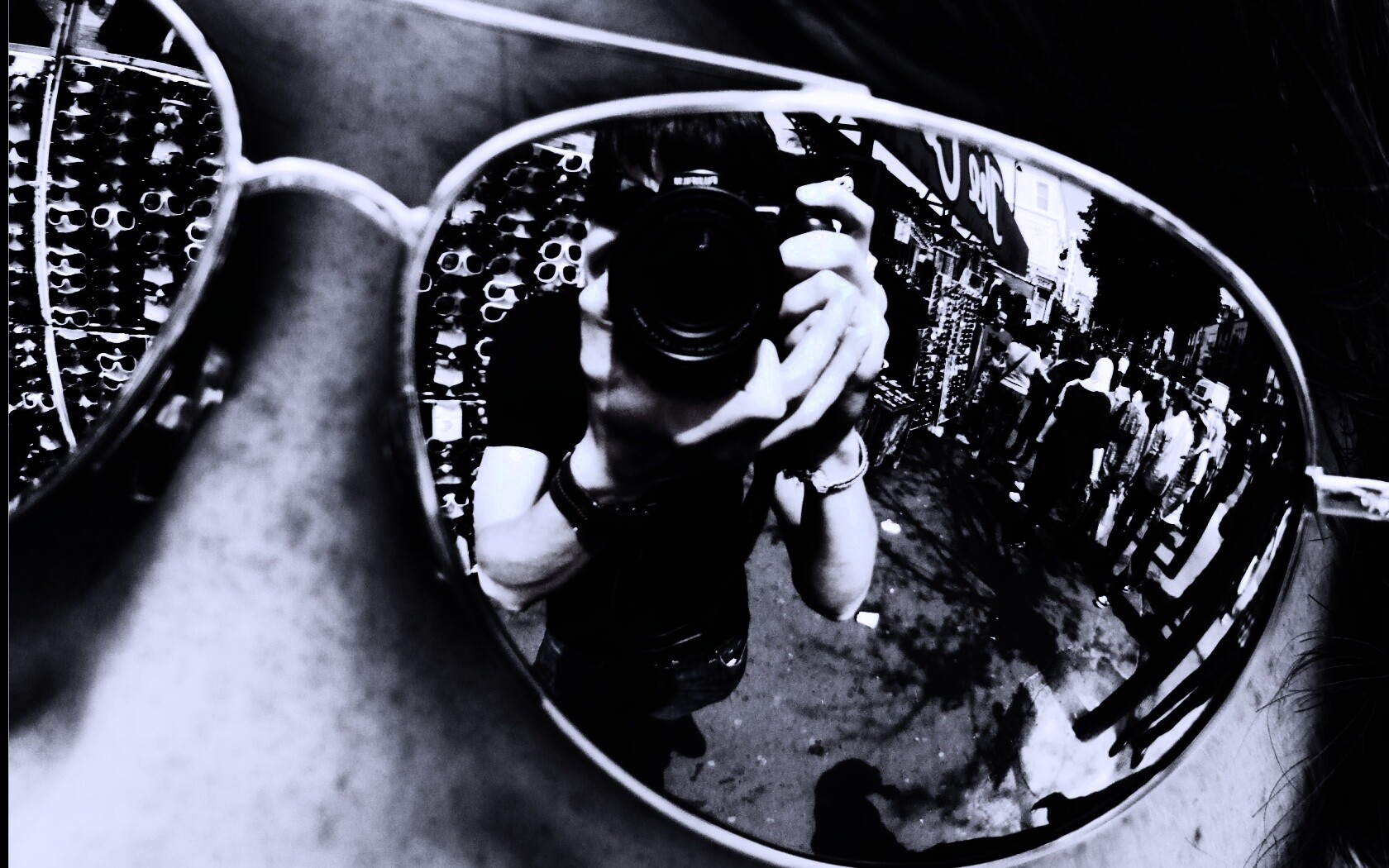 В очках обои