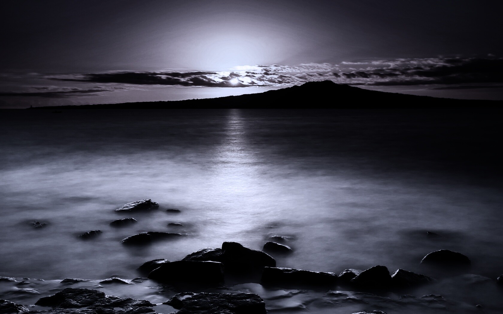 Восход над озером обои