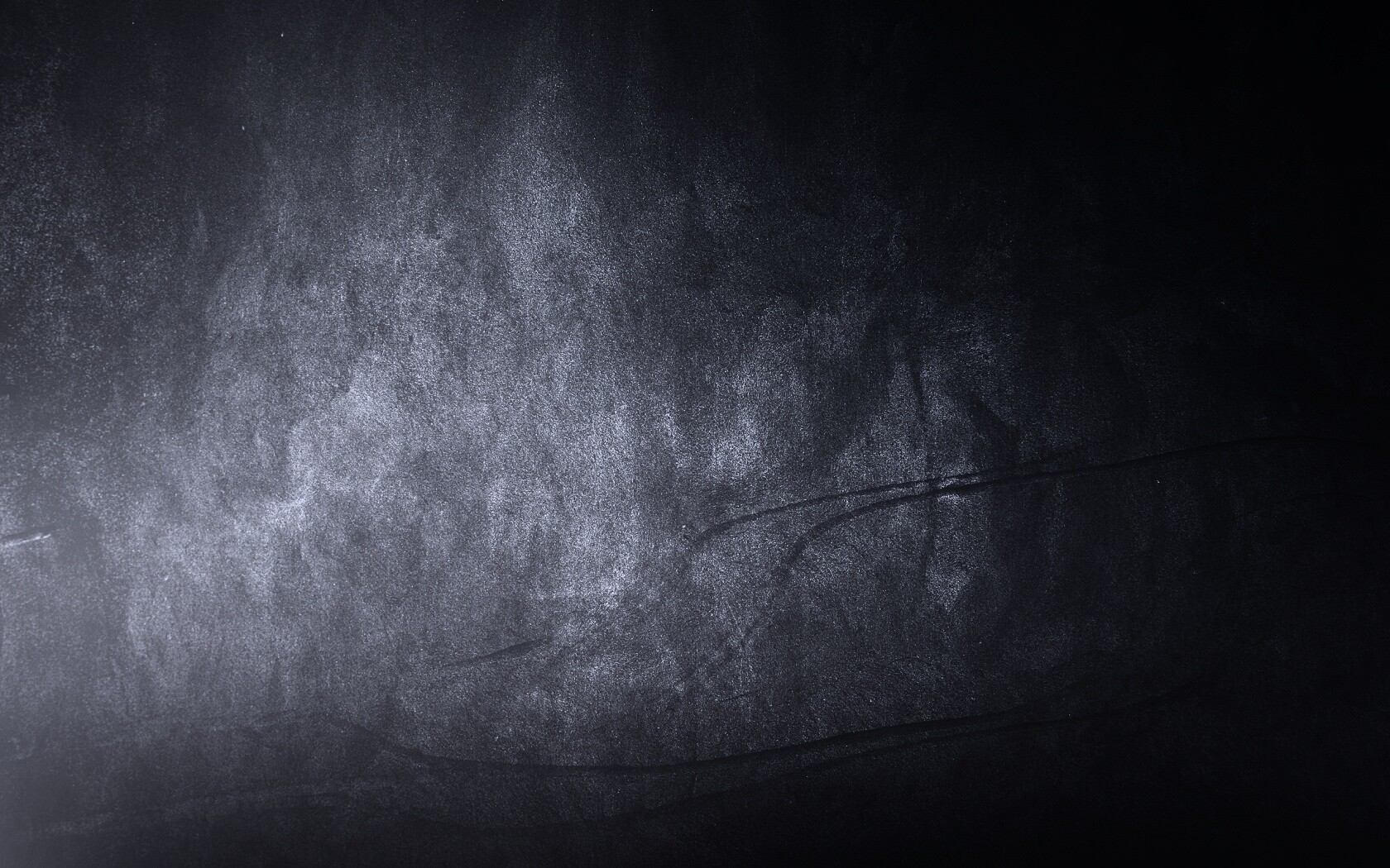 Царапины на стене обои