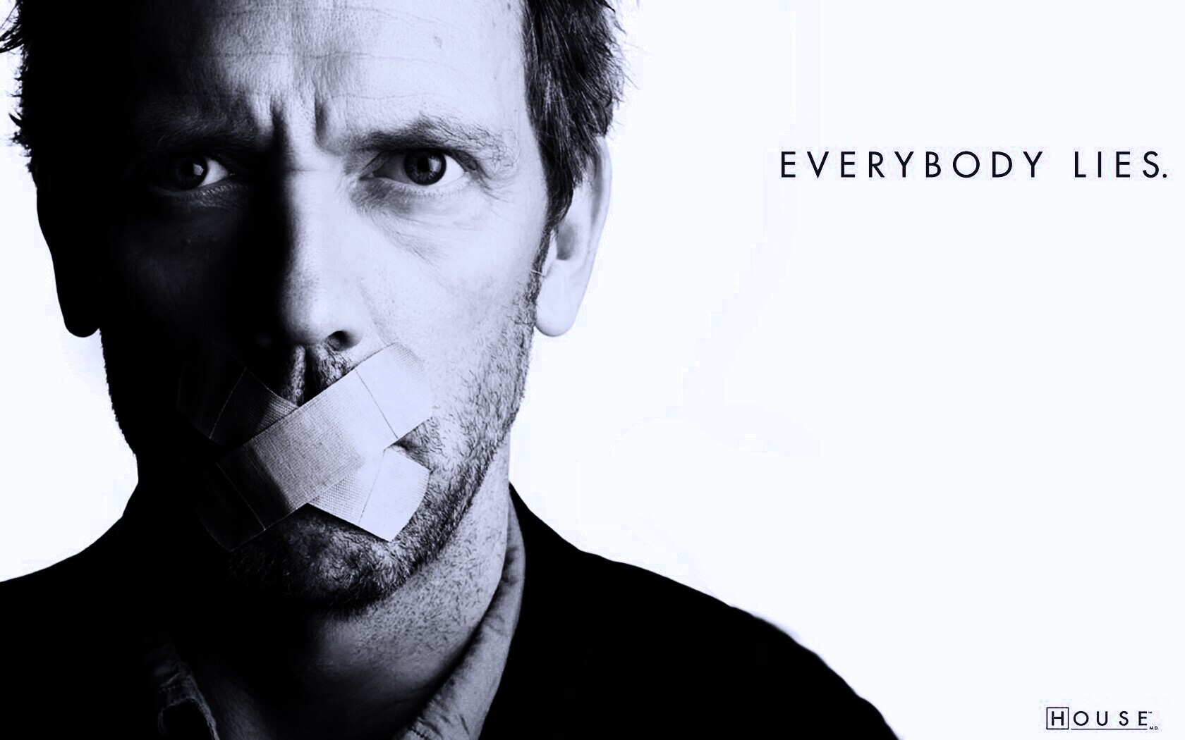 Хаус с пластырем на рту обои