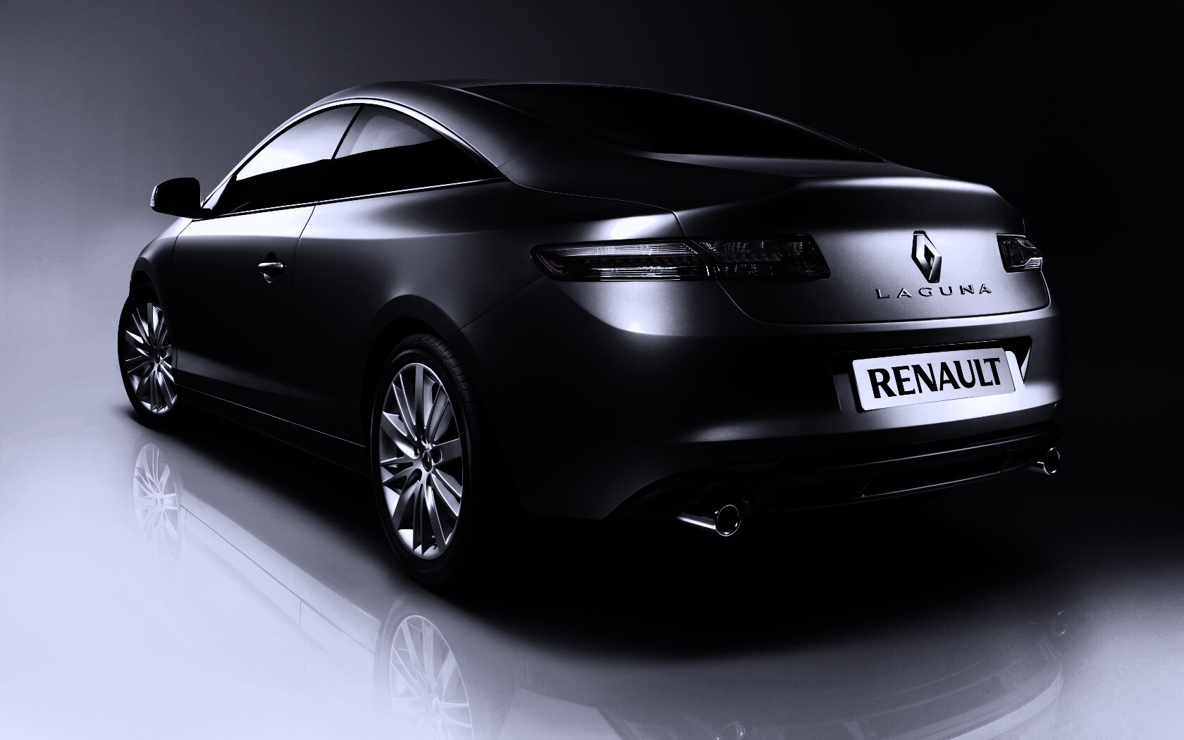 Рено Лагуна: вид сзади обои