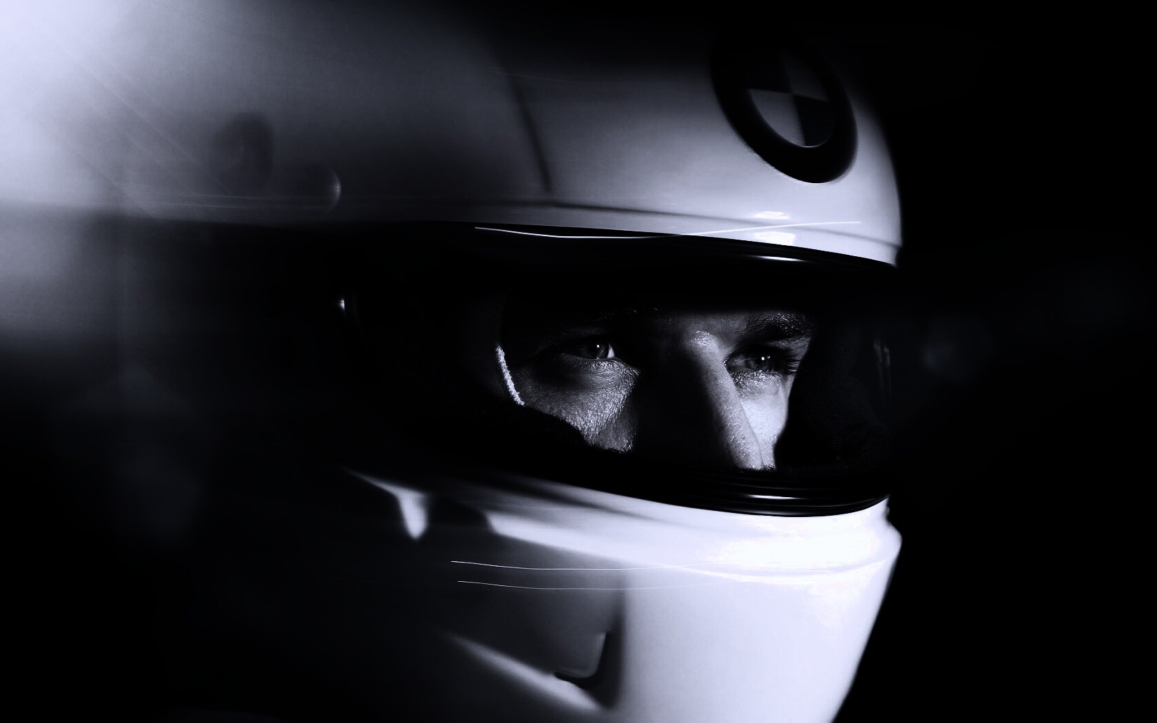 Гонщик BMW обои