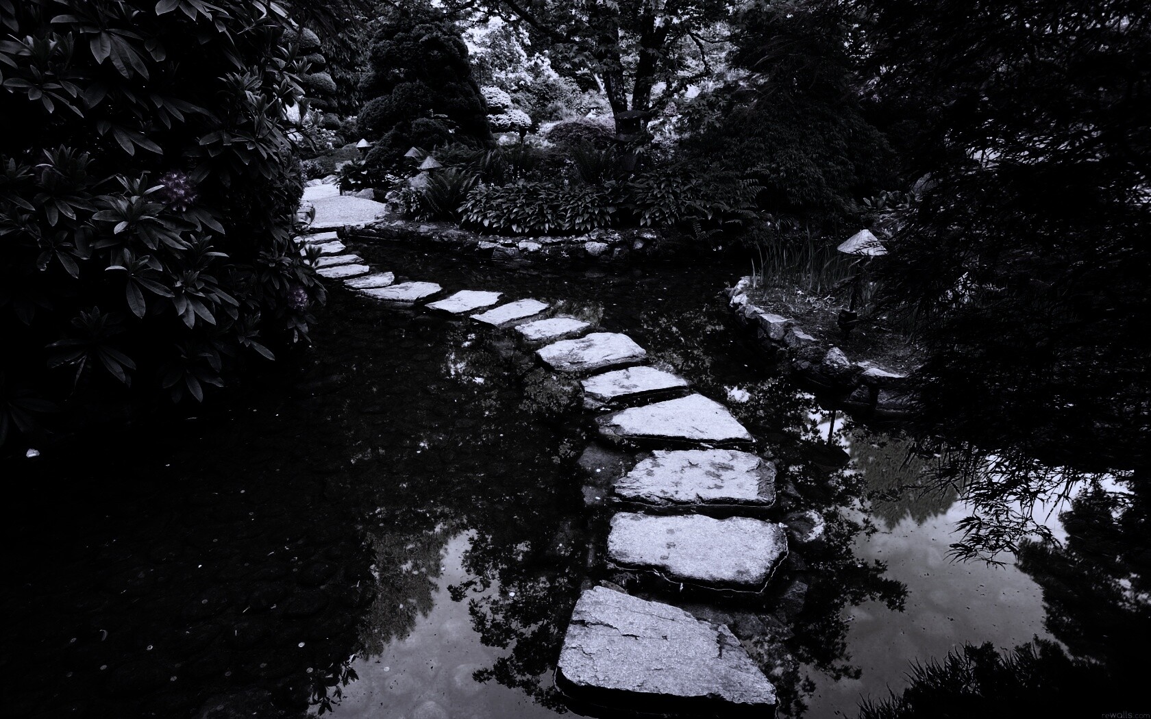 Дорожка через пруд обои