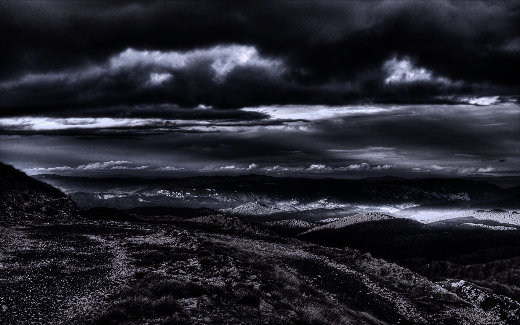 Горы в HDR обои