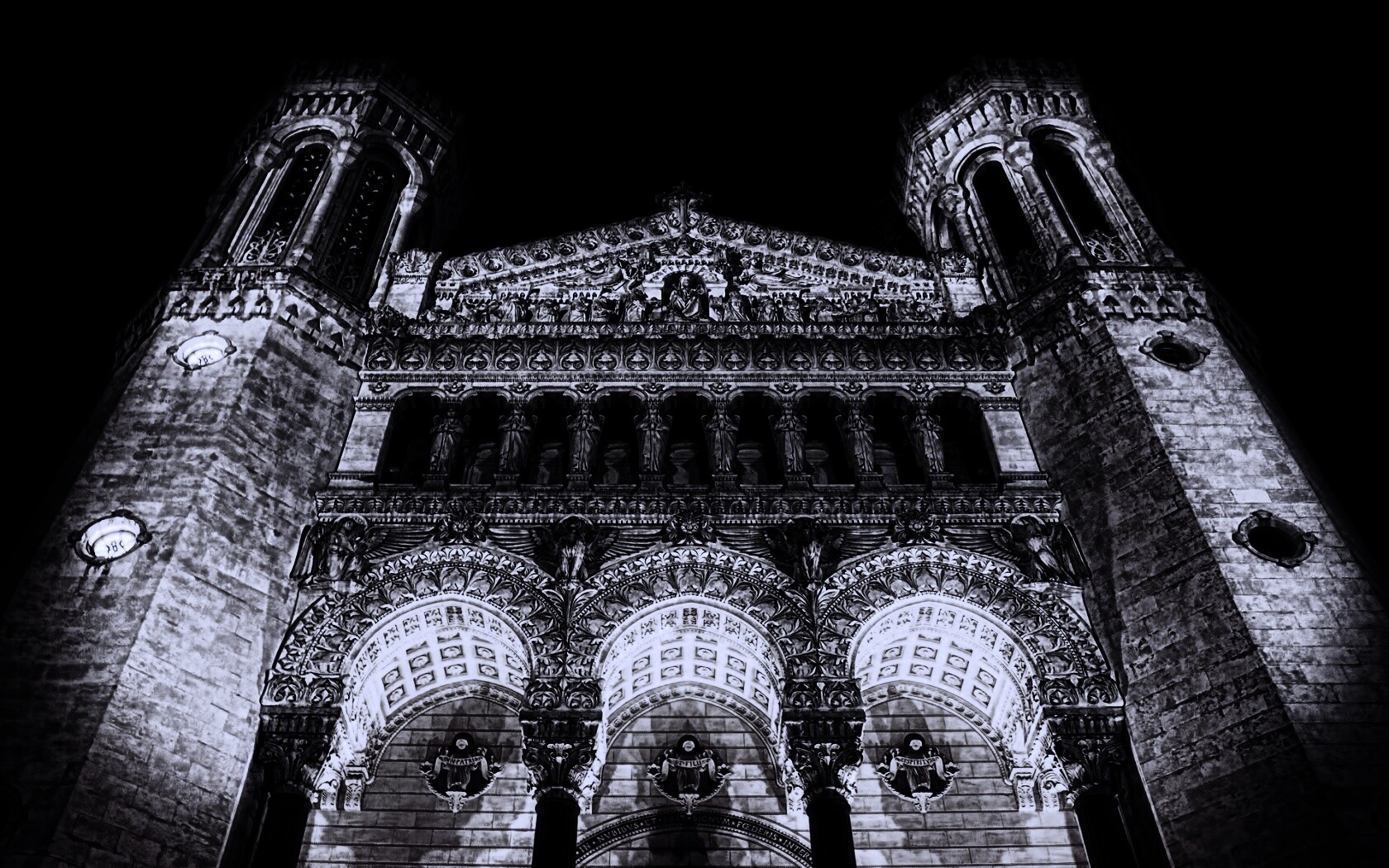 Базилика Нотр-Дам-де-Фурвьер обои