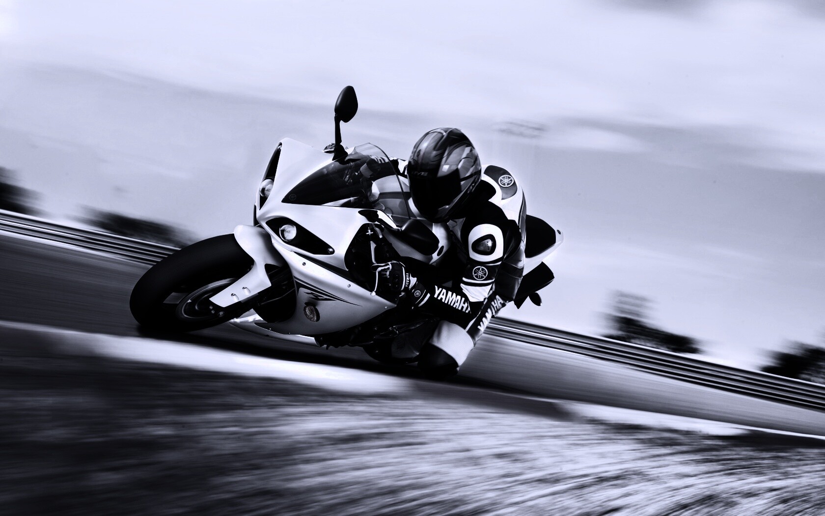 Человек на мотоцикле обои