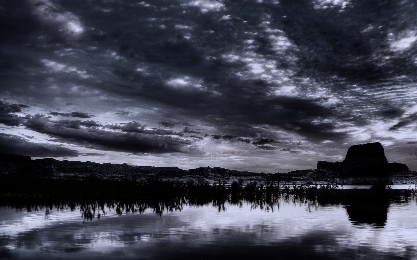 Горное озеро обои