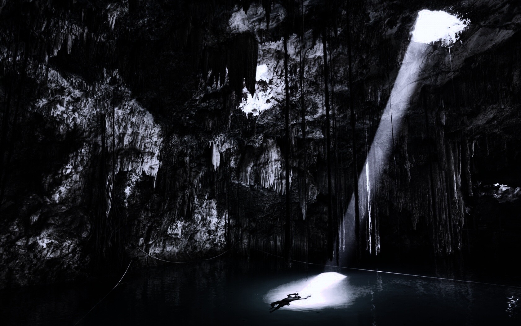 Пещера сталактитов обои