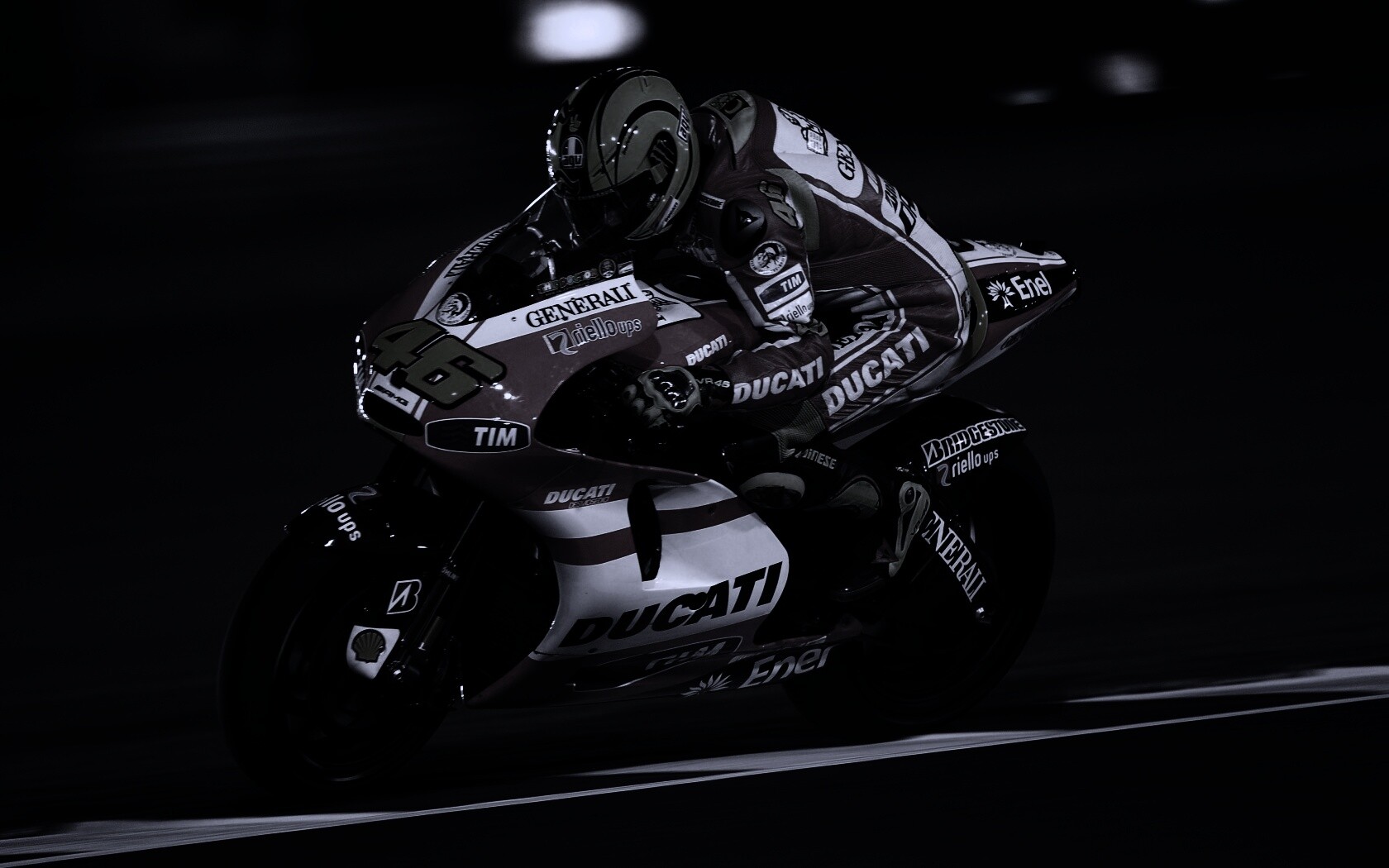 Мотоциклист на треке обои